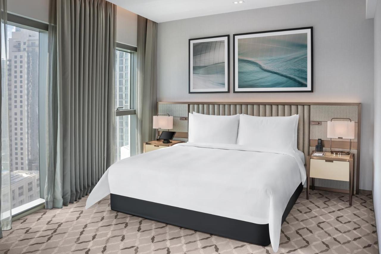 Hotel Address Creek Harbour Dubái Exterior foto A bedroom at the hotel